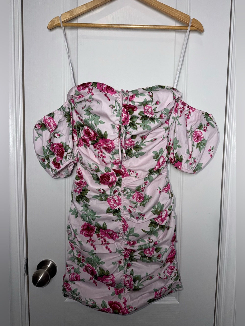 Hello Molly NWT Off-Shoulder Pink Floral Ruched Mini Dress XS - Picture 2 of 6